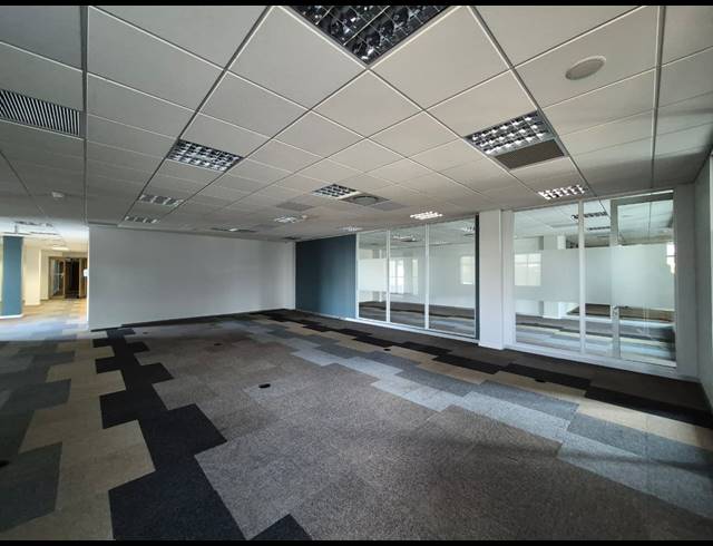 5,021M² OFFICE TO LET IN ILLOVO